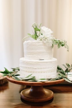 Wedding cake florals